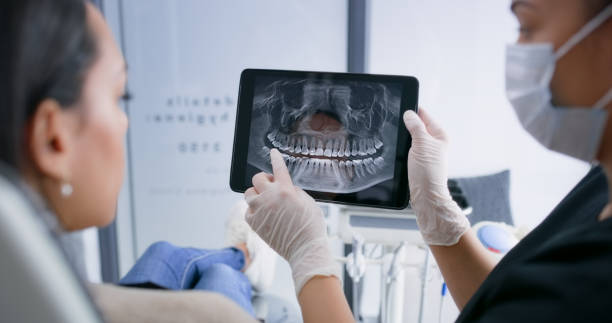 Licensed Tooth Extraction service in Home Garden, CA - Smile Center Dentistry